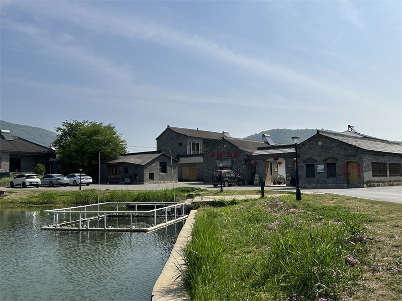 “追尋紅色足跡，擁抱生態(tài)夏意”-夏日團建活動7